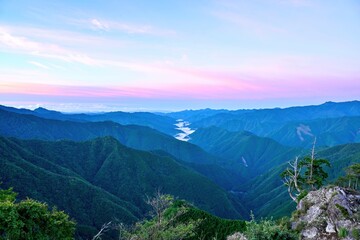 大台ヶ原で見た雲海と朝焼けのコラボ情景＠奈良