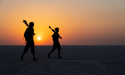 sunset photographers return from work