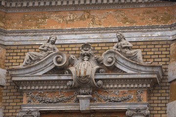 Obraz premium Bas-relief ,relief (sculpture) from Satu Mare to old buildings in the city center Romania, January, 2020