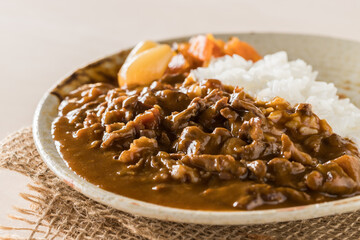 お肉たっぷり！ビーフカレー
