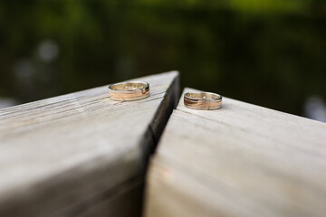 golden wedding rings