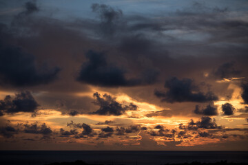 Obraz premium 竜宮城展望台からの夕焼け空, 来間島, 宮古島, 沖縄, 日本