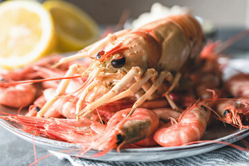 lobster with lemon and shrimps
