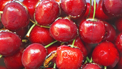 Cerezas rojas 