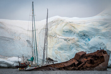 Governoren shipwreck, Foyn Harbour, Antarctica © Kathy Huddle 