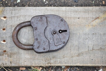 barn padlock USSR