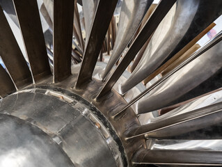 Jet engine turbine blade