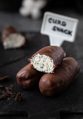 Cottage cheese bars with poppy seeds 