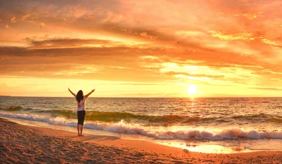 Foto op Plexiglas Joyful woman on the summer coast. © denis_333