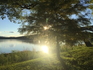 Obraz premium sunset on the river 