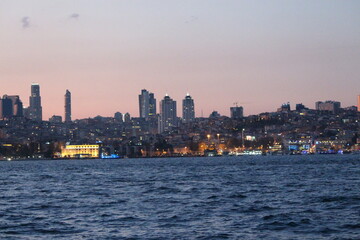 Fototapeta premium city skyline at night istanbul