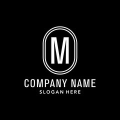 Fototapeta premium M Letter Luxury Logo Design Template Inspiration