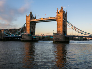 Fototapeta na wymiar Tower Bridge in London over the Thames in the evening