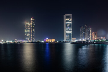 Obraz na płótnie Canvas Abu Dhabi cityscape at night
