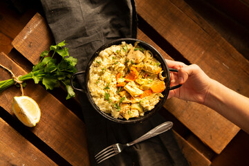 CHICKEN CURRY