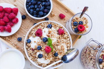 oatflakes muesli with curd and berries