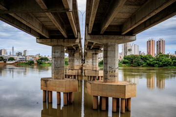 Pillars of the Leonel Brizola Bridge - Brazil
