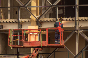 electric welding, construction and installation work, car lift telescopicfor lifting workers, increased security requirements.