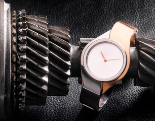 Orologio con meccanismo