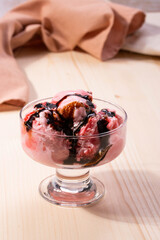 strawberry ice cream