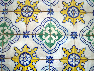 Azulejos de Lisboa - padrão amarelo e azul