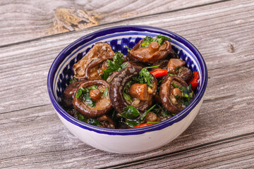 Marinated shiitake mushrooms with herbs