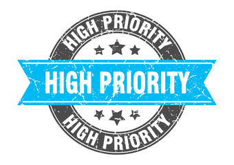 Obraz premium high priority round stamp with ribbon. label sign