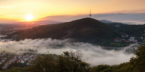 Fototapeta premium Nebel an der Porta Westfalica