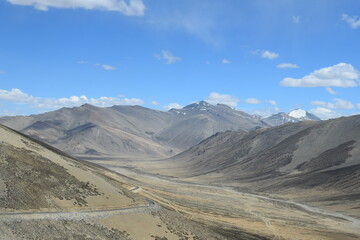 Fototapeta premium Beautiful landscape view of Leh Ladakh tanglang la