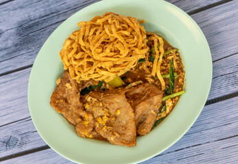 Thai Lard Nar Noodles 