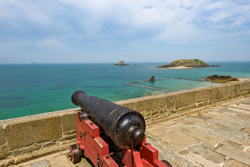 Fototapeta na wymiar cannons and ramparts in Saint Malo, Brittany, France