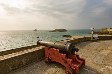 cannons and ramparts in Saint Malo, Brittany, France - obrazy, fototapety, plakaty