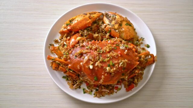 Stir Fried Crab with Spicy Salt & Pepper - Seafood style