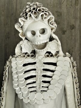 La Novia-Mexican Skeleton Bride Figurine