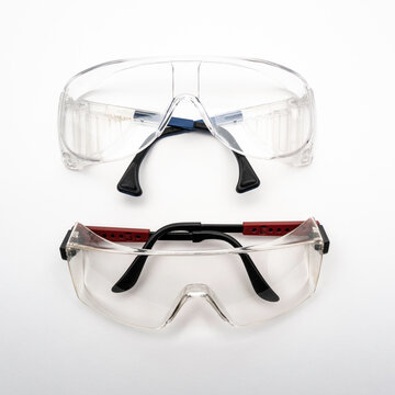 2 paires de lunettes de protection