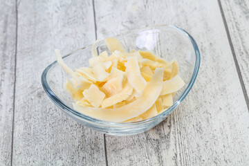 Coconut dry chips in the bowl