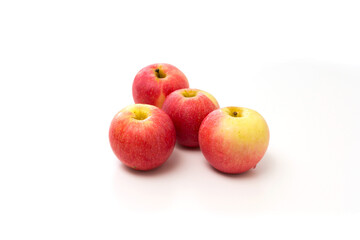 red and yellow apples