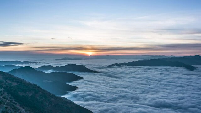 Timelapse of Sunrise at Mirador Cuatro Palos, Pinal de Amoles, Quer&eacute;taro, M&eacute;xico