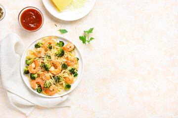 Shrimp and broccoli pasta
