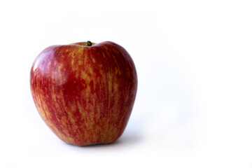 Fototapeta na wymiar red apple isolated on white
