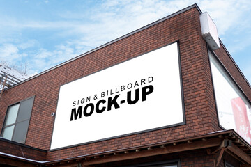 Mock up horizontal outdoors billboard on wall top of building - obrazy, fototapety, plakaty