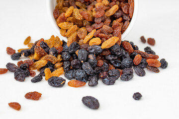 Tricolor air-dried raisins