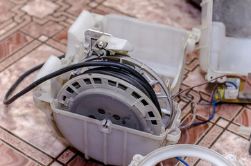 disassembly and repair of the vacuum cleaner