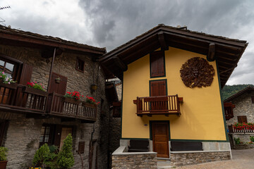 Courmayeur. Is an Italian town of 2 727 inhabitants in the upper Valdigne, in the Aosta Valley: a...