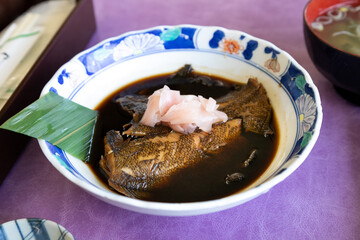 銚子のレストランのカレイの煮つけ　千葉県銚子市　日本