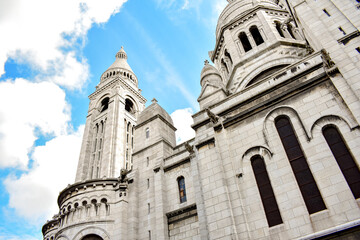 Obraz premium Sacre Coeur de Paris, Catholic Church on top of the hill