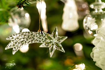 Sternschnuppe am Weihnachtsbaum 