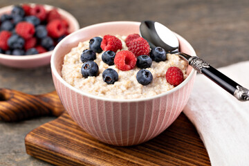 prepared oatmeal with berries