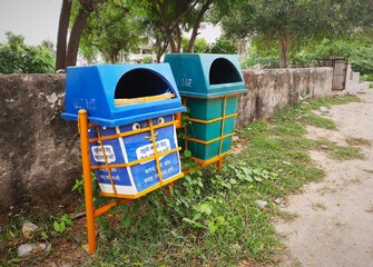 Fototapeta premium Jhunjhunun, Rajasthan - 01.09.2020 : separate dustbins for dry and wet garbage in clean India campaign