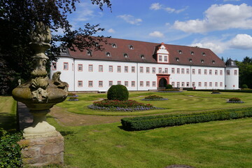 Fototapeta na wymiar Heusenstamm Vorderschloss Schloss Schönborn 